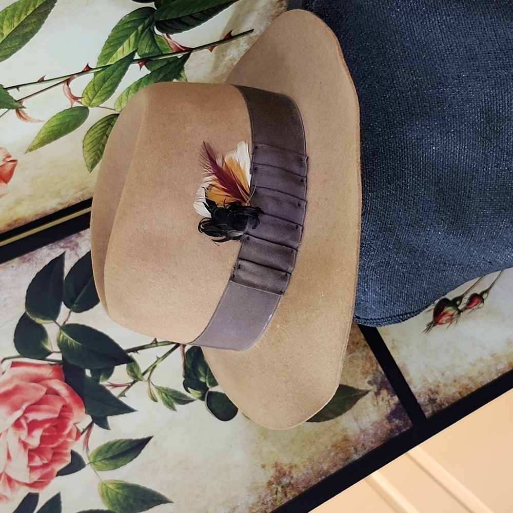 VINTAGE WEBSTER WOOL BEE FEDORA HAT